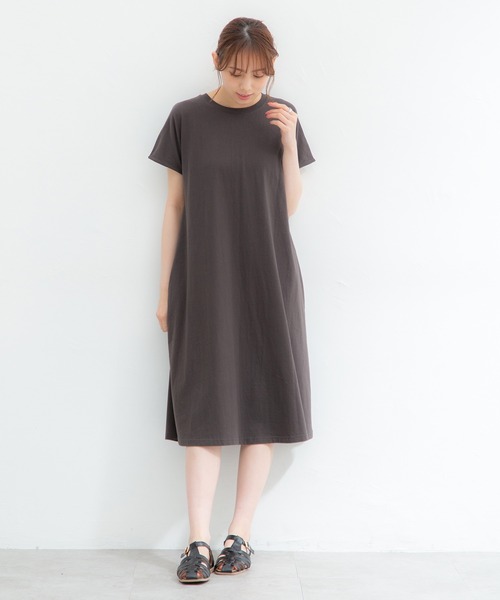 Honeys（ハニーズ）の「ＡラインＴシャツワンピ（ワンピース・レディース・ブラック/ダークグリーン/レッド系その他/スミクロ/ライトベージュ・LL/M/L）」の10枚目の写真