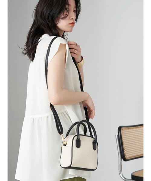 earth music&ecology（アースミュージックアンドエコロジー）の「スクエアキャンバスボストンバッグ（トートバッグ・レディース・ナチュラル・FREE）」の11枚目の写真