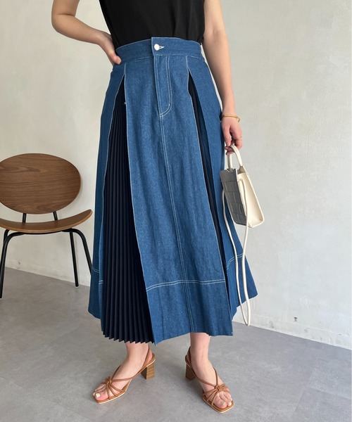 prose verse（プロズヴェール）の「プリーツ切り替えデニムスカート（デニムスカート・レディース・ネイビー/ブルー・MEDIUM）」の2枚目の写真