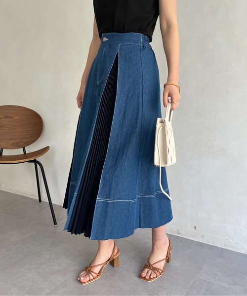 prose verse（プロズヴェール）の「プリーツ切り替えデニムスカート（デニムスカート・レディース・ネイビー/ブルー・MEDIUM）」の3枚目の写真