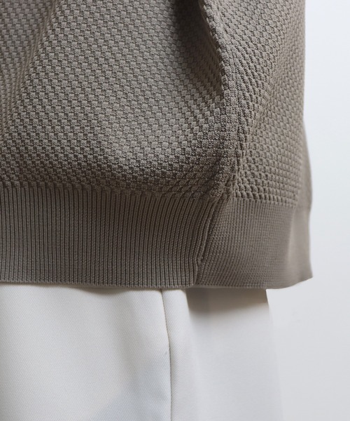 Confirm(コンファーム)の「25SS オーバーニットベスト【Confirm】(ベスト・メンズ・ライトグレー/ブラック/イエロー/グリーン/グレイッシュベージュ・M/L)」の17枚目の写真