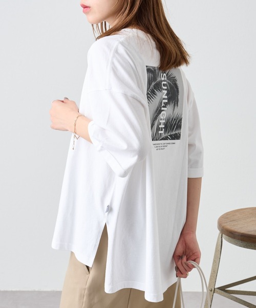 COLONY 2139（コロニートゥーワンスリーナイン）の「20/-OE天竺グラフィックＴ2（Tシャツ/カットソー・レディース・ホワイト系その他2/ホワイト系その他/ホワイト系その他3/ホワイト/ブラック/ブラック系その他3/ブラック系その他2・FREE）」の2枚目の写真