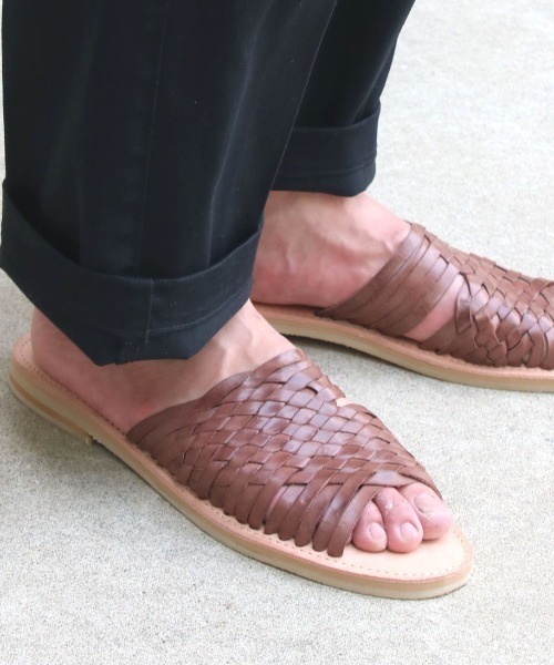 DEEOHS(ディオス)の「【DEEOHS】 ディオス DOS1 SANDAL レザー フラットサンダル メンズ(サンダル・メンズ・チョコ/ブラック・9/8)」の4枚目の写真