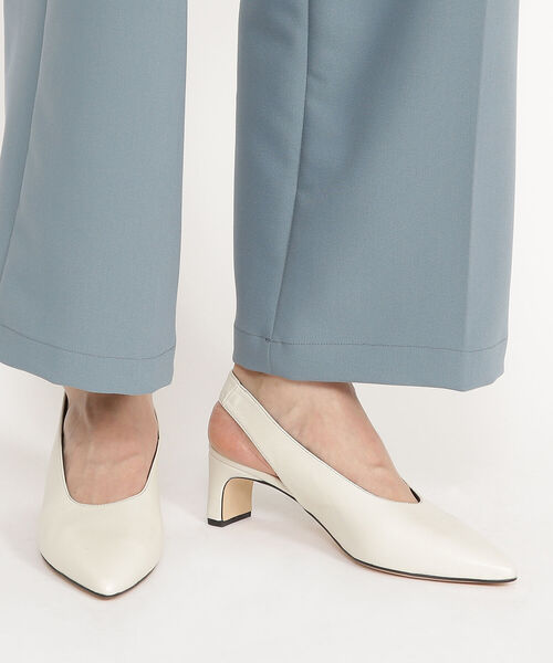 Ray BEAMS（レイビームス）の「REMME / ポインテッド ミュール（ドレスシューズ・レディース・ブラック/オフホワイト/ピンク・38/39/35/36/37）」の6枚目の写真