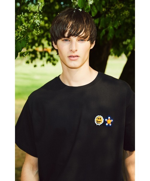 MISTERCHILD（ミスターチャイルド）の「A'GEM/9 × .kom『MISTER CHILD/ミスターチャイルド』DOUBLE LOGO T SHIRTS/ ダブル スマイル ロゴ 半袖 Tシャツ カットソー（Tシャツ/カットソー・メンズ・ホワイト/ブラック/パープル・L）」の3枚目の写真