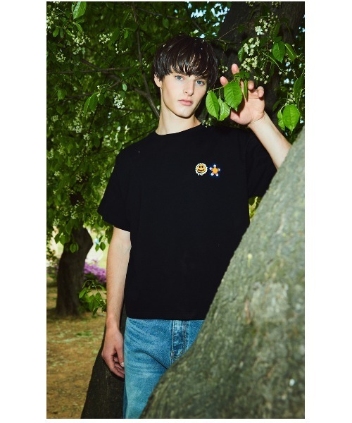 MISTERCHILD（ミスターチャイルド）の「A'GEM/9 × .kom『MISTER CHILD/ミスターチャイルド』DOUBLE LOGO T SHIRTS/ ダブル スマイル ロゴ 半袖 Tシャツ カットソー（Tシャツ/カットソー・メンズ・ホワイト/ブラック/パープル・L）」の8枚目の写真