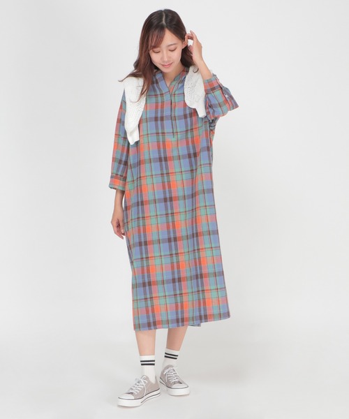 LBC(エルビーシー)の「ビッグチェックスキッパーワンピース(ワンピース・レディース・イエロー/ブルー・M/L)」の9枚目の写真