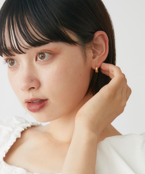 mebole(メボレ)の「ミニマムフープピアス(ピアス(両耳用)・レディース・シルバー/ゴールド・FREE)」の3枚目の写真