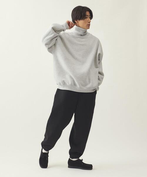 【未使用】BEAUTY&YOUTH タートルネック スウェットパンツセット info. BEAUTY&YOUTH（インフォビューティアンドユース）の「【WEB限定