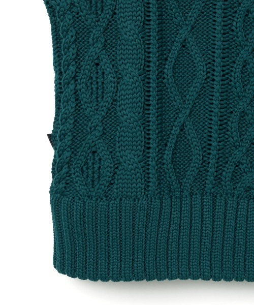 FORSOMEONE（フォーサムワン）の「FORSOMEONE ARAN KNIT VEST（ベスト・メンズ・イエロー/ダークグリーン・48）」の3枚目の写真
