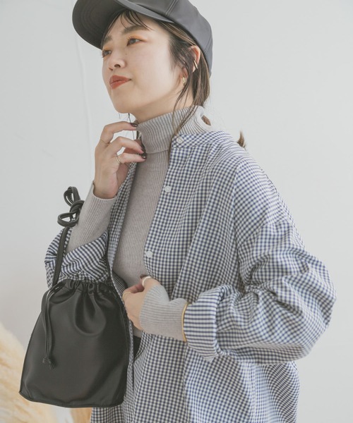 ITEMS URBANRESEARCH(アイテムズ アーバンリサーチ)の「モチモチタートルネックニット(ニット/セーター・レディース・ブラック/グレー/レッド/アイボリー・FREE)」の5枚目の写真