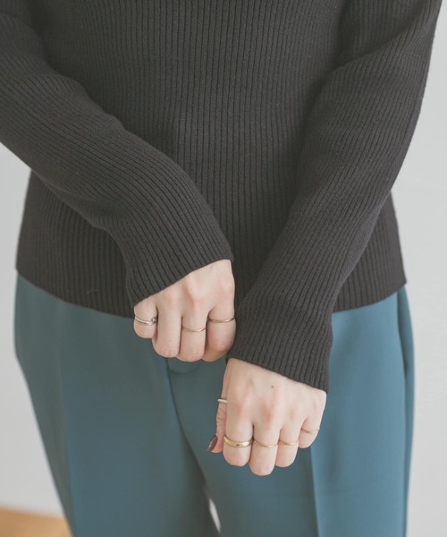 ITEMS URBANRESEARCH(アイテムズ アーバンリサーチ)の「モチモチタートルネックニット(ニット/セーター・レディース・ブラック/グレー/レッド/アイボリー・FREE)」の12枚目の写真