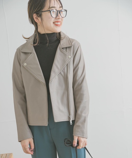 ITEMS URBANRESEARCH(アイテムズ アーバンリサーチ)の「モチモチタートルネックニット(ニット/セーター・レディース・ブラック/グレー/レッド/アイボリー・FREE)」の8枚目の写真