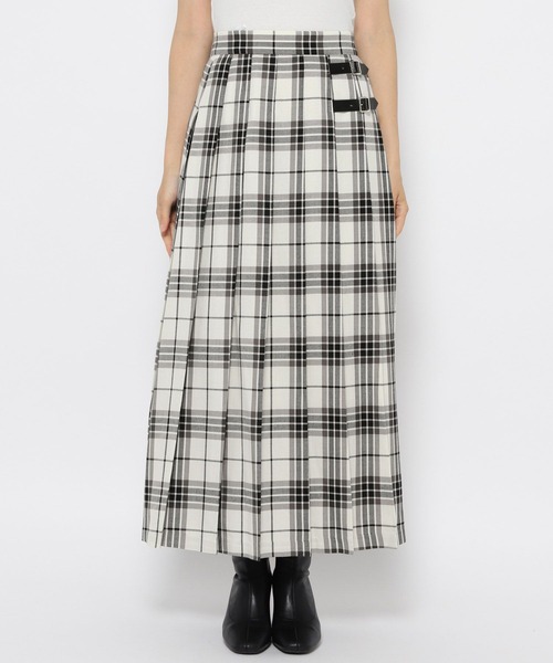 LOWRYS FARM(ローリーズファーム)の「チェックキルトスカート 170837(スカート・レディース・ホワイト/ネイビー/ブラウン・FREE)」の7枚目の写真