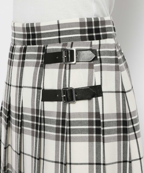 LOWRYS FARM(ローリーズファーム)の「チェックキルトスカート 170837(スカート・レディース・ホワイト/ネイビー/ブラウン・FREE)」の12枚目の写真