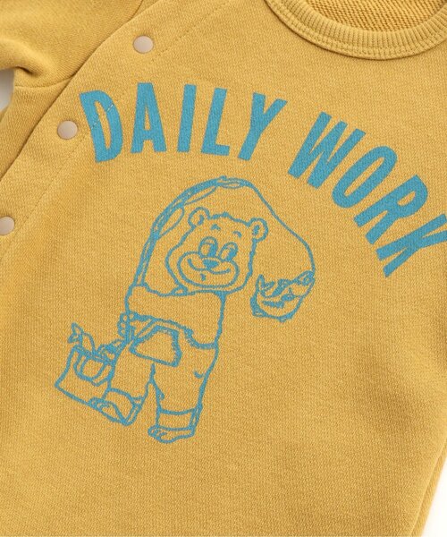 Ampersand(アンパサンド)の「フィッシングベアカバーオール(ロンパース・キッズ・マスタード/オレンジ・60/70/80)」の6枚目の写真