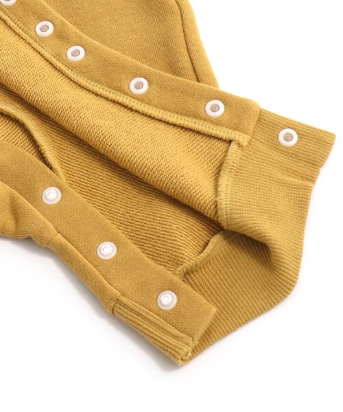 Ampersand(アンパサンド)の「フィッシングベアカバーオール(ロンパース・キッズ・マスタード/オレンジ・60/70/80)」の11枚目の写真