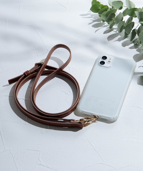 ALTROSE（アルトローズ）の「スマホショルダーストラップ [フェイクレザー]（スマホグッズ・レディース・パイソン/ベージュ/キャメル/グリーン/アイボリー/ブラック/ダークブラウン/シルバー・FREE）」の6枚目の写真