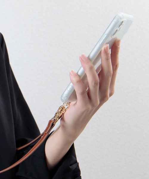 ALTROSE（アルトローズ）の「スマホショルダーストラップ [フェイクレザー]（スマホグッズ・レディース・パイソン/ベージュ/キャメル/グリーン/アイボリー/ブラック/ダークブラウン/シルバー・FREE）」の18枚目の写真