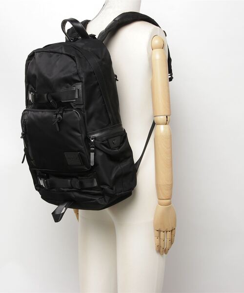 Lui's（ルイス）の「【MAKAVELIC / マキャベリック】BIND UP BACKPACK BLACK EDITION(バックパック)（バックパック/リュック・メンズ・ブラック・FREE）」の4枚目の写真