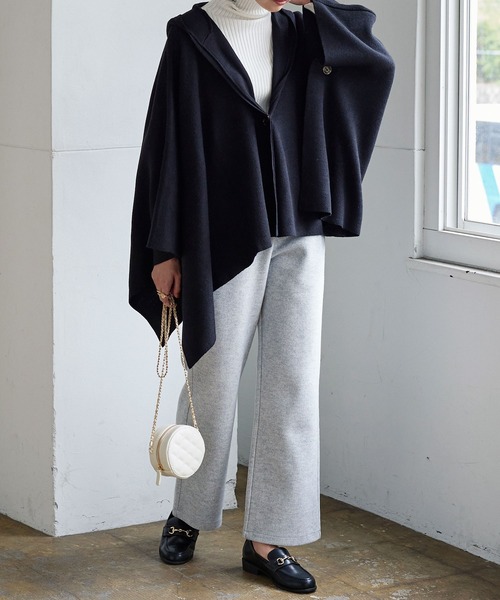 KOBE LETTUCE(コウベレタス)の「キルティングサークルチェーンバッグ(ショルダーバッグ・レディース・ブラック/アイボリー/レッド/ブラウン・FREE)」の7枚目の写真