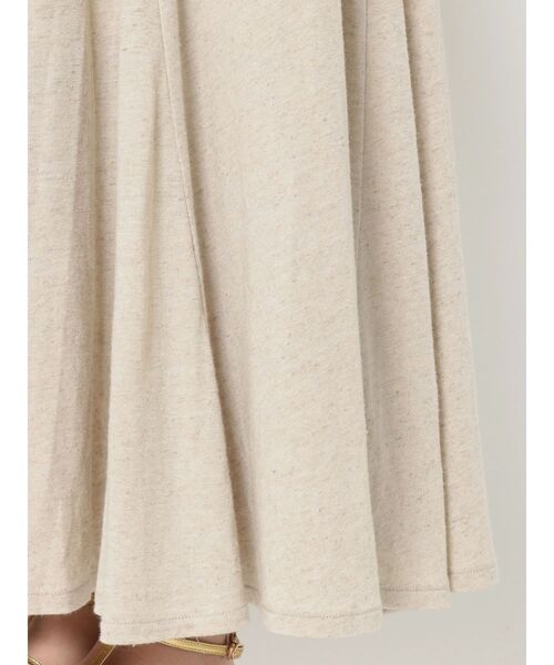 Ungrid（アングリッド）の「リネン混カットフレアマキシスカート（スカート・レディース・ベージュ/オレンジ/チャコールグレー・FREE）」の11枚目の写真