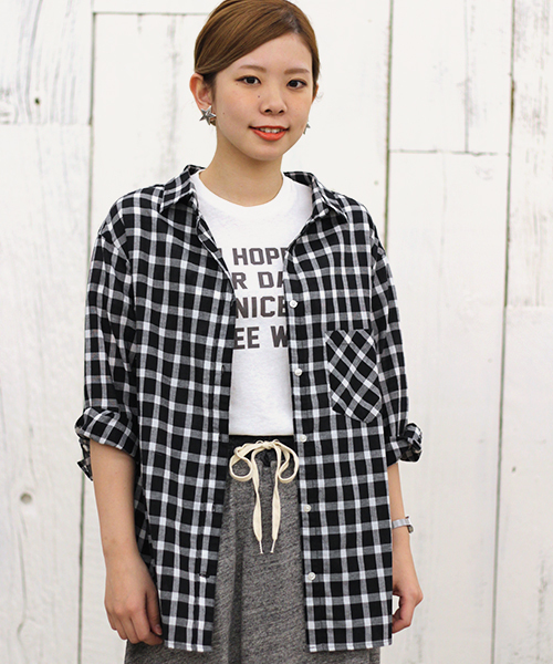 CIAOPANIC TYPY(チャオパニックティピー)の「ビックギンガムオーバーシャツ(シャツ/ブラウス・レディース・ブラック/レッド/イエロー・MEDIUM/SMALL)」の1枚目の写真