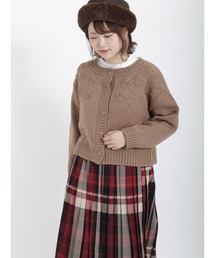 花刺繍入りクルーカーディガン