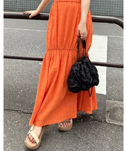 emmi（エミ）の「【emmi atelier】シャーリングイージースカート（スカート・レディース・ブラック/ホワイト/オレンジ・0/1）」の14枚目の写真