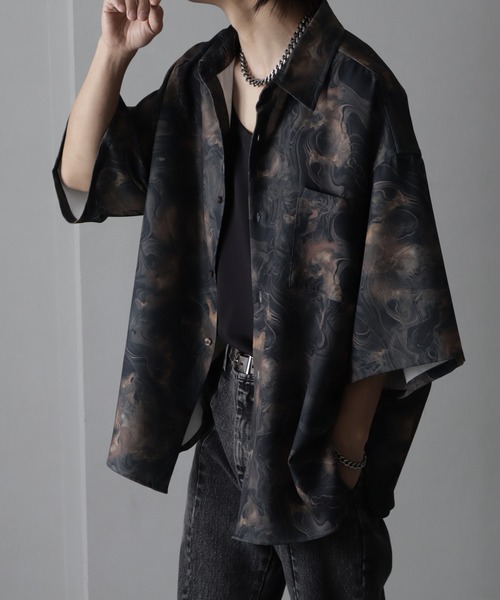 welise(ウェライズ)の「【welise/ウェライズ】リッチドレープスムース 総柄 ハーフスリーブ オーバーサイズシャツ(シャツ/ブラウス・メンズ・ブラウン系その他3/ホワイト系その他/グレー系その他2/ブラック系その他/ブラウン系その他2/ブラック系その他2/ブラック×レッド/ブラウン系その他/グレー系その他/ブラック系その他3/ホワイト系その他2/ブラック×グレー/ブラウン系その他4/ホワイト系その他3/ブラウン系その他5/ブラウン系その他6/ブラック×ブルー/ブラック系その他4・S/M/L)」の18枚目の写真