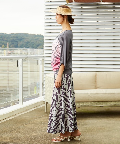 Maunaloa(マウナロア)の「【Maunaloa】ハイビドルマントップス(Tシャツ/カットソー・レディース・ブラック/グレー/チャコール/ブラック×ピンク・L/M)」の11枚目の写真