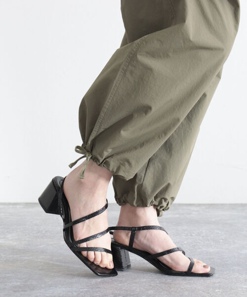 fredy emue（フレディエミュ）の「パラシュートパンツ（その他パンツ・レディース・アイボリー/カーキ・38）」の22枚目の写真