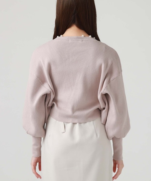 archives(アルシーヴ)の「パール付きニットカーディガン(カーディガン/ボレロ・レディース・ブラック/グレイッシュベージュ/オフホワイト/ブルー・MEDIUM)」の19枚目の写真