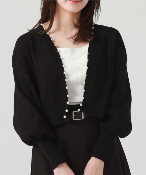 archives(アルシーヴ)の「パール付きニットカーディガン(カーディガン/ボレロ・レディース・ブラック/グレイッシュベージュ/オフホワイト/ブルー・MEDIUM)」の15枚目の写真