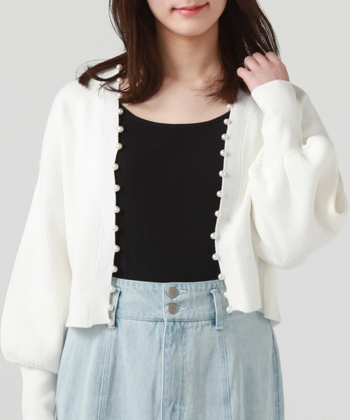 archives(アルシーヴ)の「パール付きニットカーディガン(カーディガン/ボレロ・レディース・ブラック/グレイッシュベージュ/オフホワイト/ブルー・MEDIUM)」の10枚目の写真