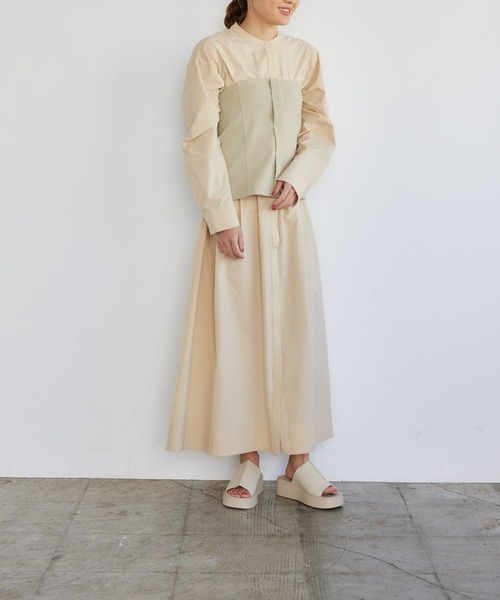 LEPSIM(レプシィム)の「【FOR I SERIES】ボタンツキビスチェ 190582(チューブトップ・レディース・ベージュ/ブラック・MEDIUM/LARGE/SMALL)」の22枚目の写真