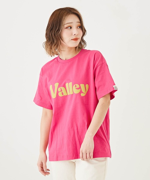 CUBE SUGAR(キューブシュガー)の「汗ジミ防止カットソーロゴプリントTシャツ(Tシャツ/カットソー・レディース・キャメル/ピンク/マルチ/トップグレー/ブルー・M)」の5枚目の写真