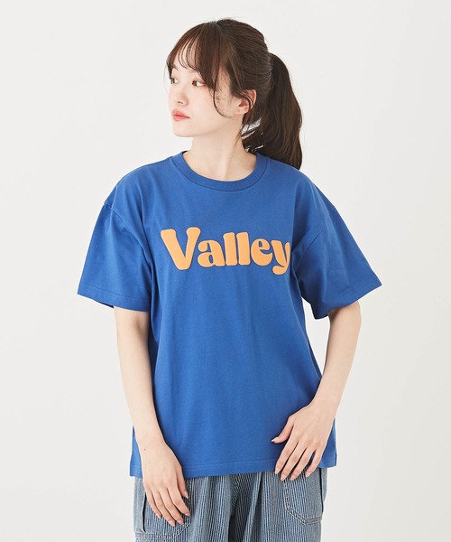 CUBE SUGAR(キューブシュガー)の「汗ジミ防止カットソーロゴプリントTシャツ(Tシャツ/カットソー・レディース・キャメル/ピンク/マルチ/トップグレー/ブルー・M)」の3枚目の写真
