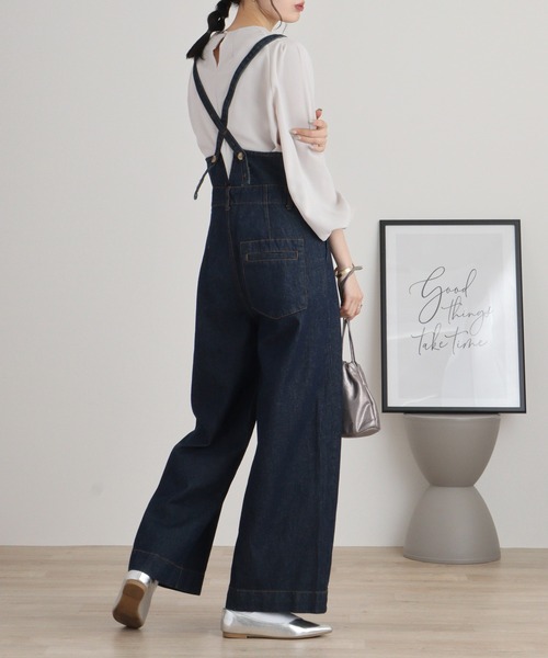 atONE(アットワン)の「atONE デニムハイウェストサスペンダーワイドパンツ(デニムパンツ・レディース・ワンウォッシュ/ネイビー/ブラック系その他・M/LL/L/4L/3L)」の11枚目の写真