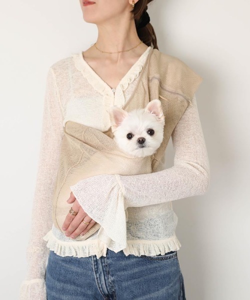 moncheri（モンシェリ）の「メッシュドッグスリング【軽量・コンパクトに折り畳み可能・飛び出し防止リード付】（ペット用キャリーケース・レディース・ブラック/ベージュ/モカ・S/M）」の8枚目の写真