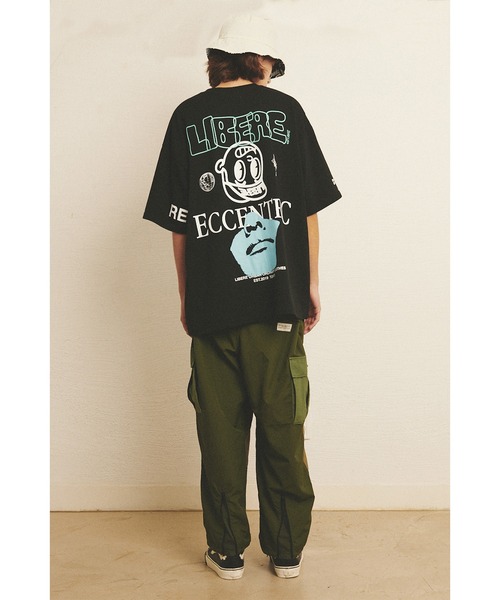 LIBERE（リベーレ）の「LIBERE リベーレ / EVR SS TEE グラフィックプリントビッグシルエットTシャツ / 231208-231209（Tシャツ/カットソー・メンズ・ナチュラル/ブラック・MEDIUM/SMALL/LARGE）」の14枚目の写真