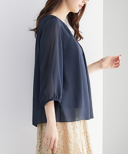 alotta(アロッタ)の「2WAYシフォンタックブラウス(7分袖)(シャツ/ブラウス・レディース・グリーン/イエロー/ライトグレー/グレイッシュブルー/レディッシュグレー/オフホワイト/ライトピンク/ブラック/オレンジ系その他/ネイビー/ラベンダー・MEDIUM/LARGE/XXXX-LARGE/XXX-LARGE/SMALL/XX-LARGE/X-LARGE)」の17枚目の写真