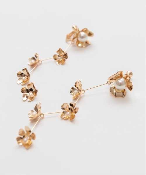 RANDA(ランダ)の「フラワーパーツイヤリング(イヤリング・レディース・ゴールド/シルバー・FREE)」の8枚目の写真