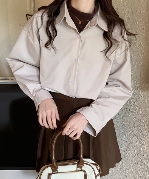 Girly Doll（ガーリードール）の「オーバーサイズカラーシャツ（シャツ/ブラウス・レディース・ブルーグレー/ライトブルー/グリーン/ピンク/ブラウン/ホワイト/ブルーパープル/オレンジ/モカ/パープル/イエロー/ベージュ/ダークブルー・F）」の6枚目の写真