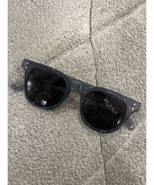 EMODA（エモダ）の「TANK CLEAR EYE WEAR（サングラス・レディース・クリア/ブラック・FREE）」の2枚目の写真