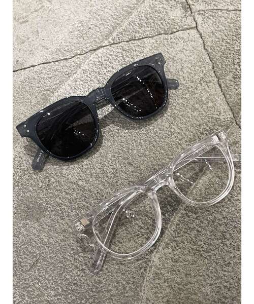 EMODA（エモダ）の「TANK CLEAR EYE WEAR（サングラス・レディース・クリア/ブラック・FREE）」の4枚目の写真
