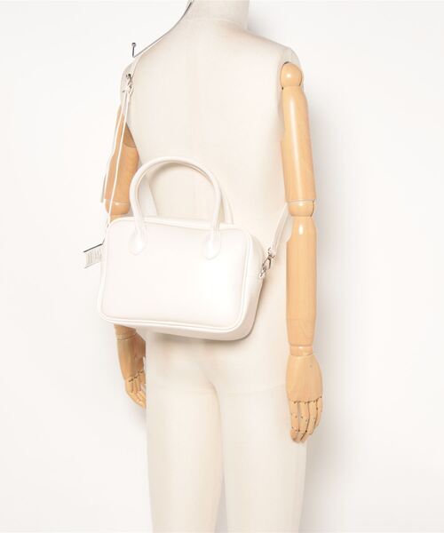 florist（フローリスト）の「【2WAY/3WAY】スクエアシルエットのシンプルレザーハンドバッグ/ショルダーバッグ（ボストンバッグ・レディース・ライトブルー/ホワイト/ブラック・FREE）」の21枚目の写真