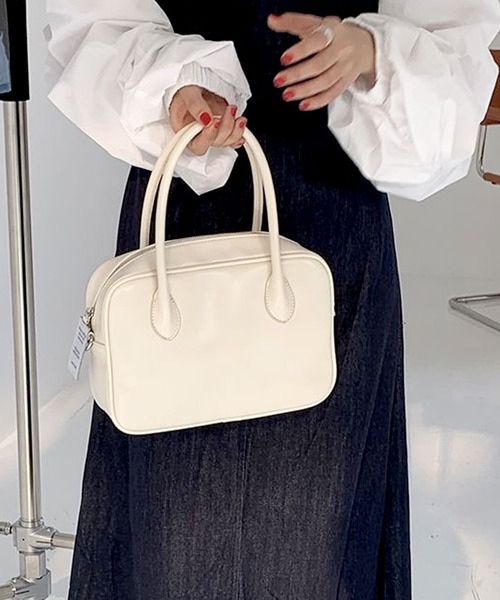 florist（フローリスト）の「【2WAY/3WAY】スクエアシルエットのシンプルレザーハンドバッグ/ショルダーバッグ（ボストンバッグ・レディース・ライトブルー/ホワイト/ブラック・FREE）」の4枚目の写真