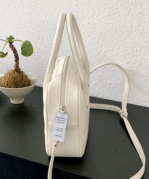 florist（フローリスト）の「【2WAY/3WAY】スクエアシルエットのシンプルレザーハンドバッグ/ショルダーバッグ（ボストンバッグ・レディース・ライトブルー/ホワイト/ブラック・FREE）」の12枚目の写真