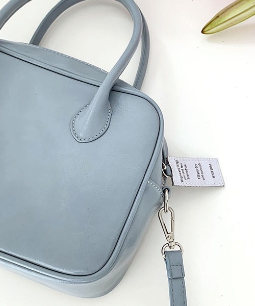 florist（フローリスト）の「【2WAY/3WAY】スクエアシルエットのシンプルレザーハンドバッグ/ショルダーバッグ（ボストンバッグ・レディース・ライトブルー/ホワイト/ブラック・FREE）」の14枚目の写真